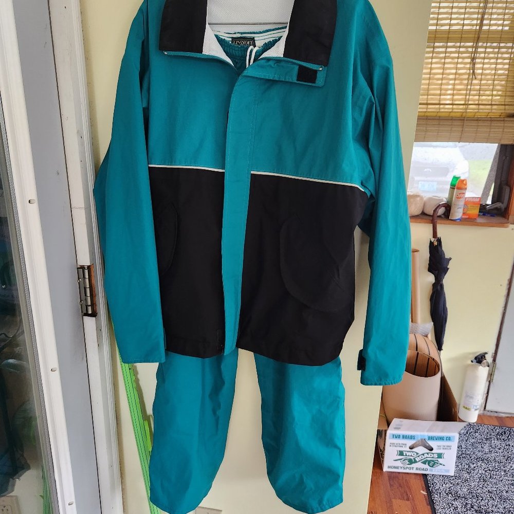 Women's Goretex Rain Suit (golfer-approved)